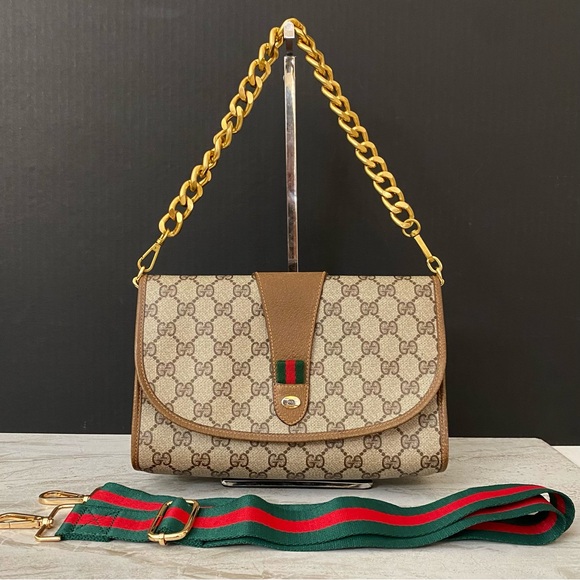 Gucci Handbags - GUCCI GG Pvc Leather Clutch to Crossbody Shoulder Bag 💼 GC25